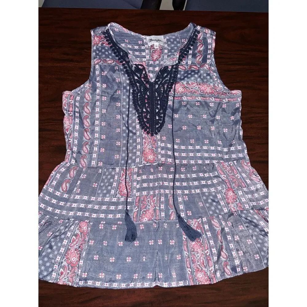 Wrangler Tank Top Size Large